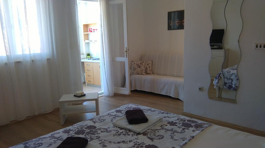 Guesthouse Franica Корчула Экстерьер фото